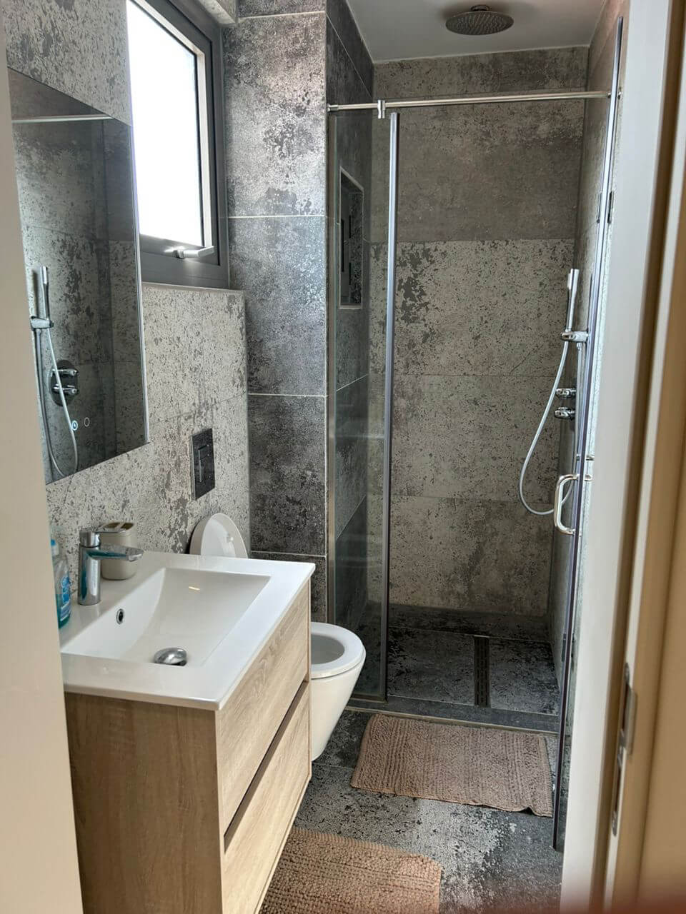 2 BEDROOM APARTMENT IN LABONE JBL Realty